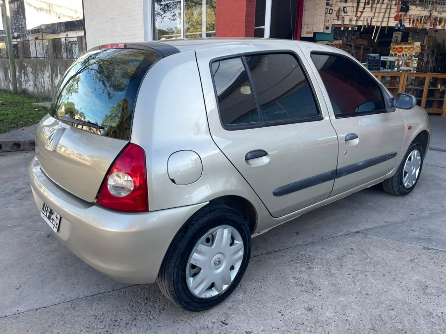 Clio 1.2 2010 169.000km. Vendo o permuto mayor-menor
