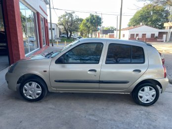 Clio 1.2 2010 169.000km. Vendo o permuto mayor-menor