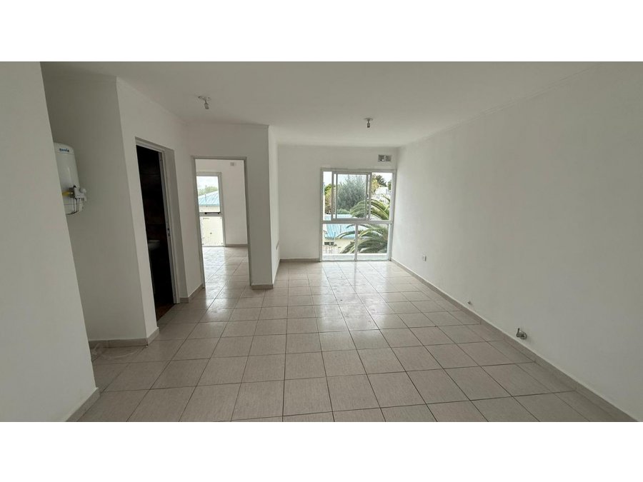 SE VENDE DEPTO DE 1 DORM EN ORO VERDE, IDEAL P INVERSIÓN.