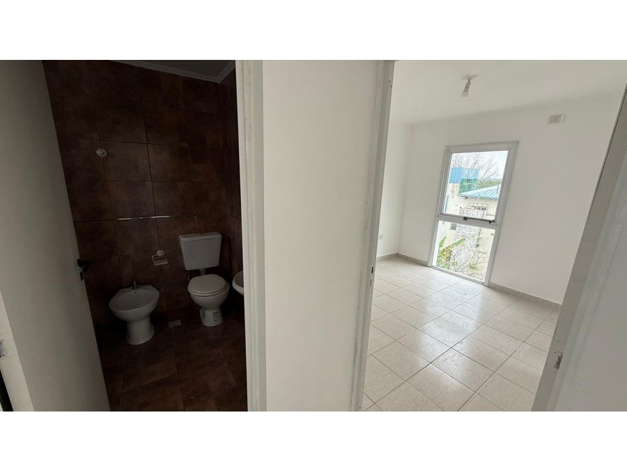 SE VENDE DEPTO DE 1 DORM EN ORO VERDE, IDEAL P INVERSIÓN.