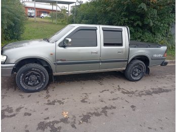 Vendo Izuzu 2003