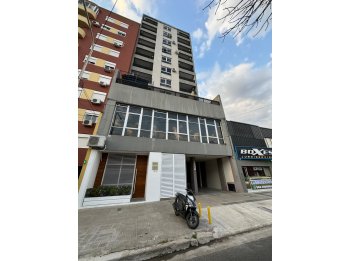 VENDO DEPARTAMENTO CON VISTA AL RIO