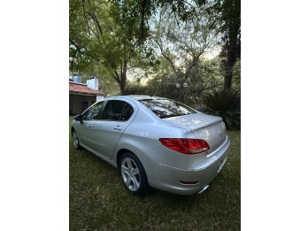 Dueño vende Peugeot 408 full allure+2.0nav año 2015