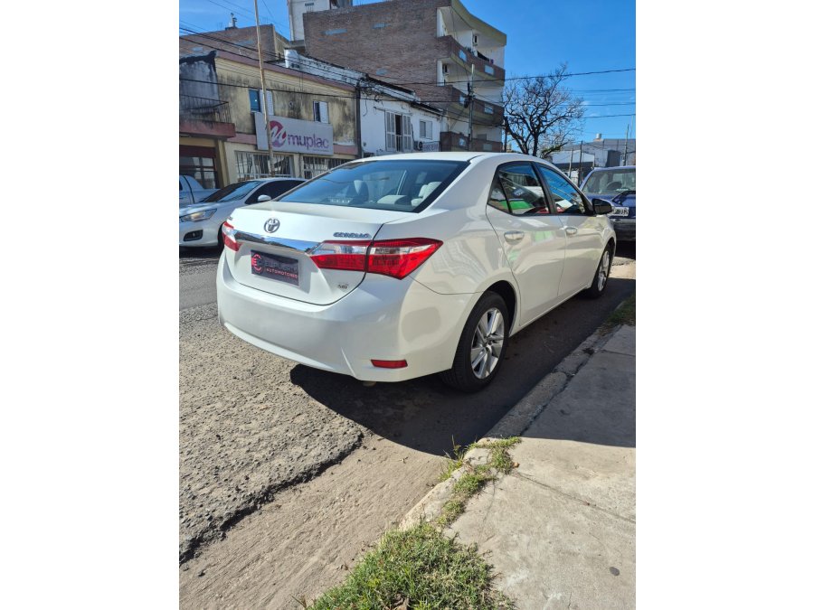 Corolla Xei 128.000 kilómetros