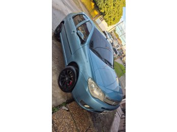 Palio hlx full full 10 puntos pantalla llantas etc.
