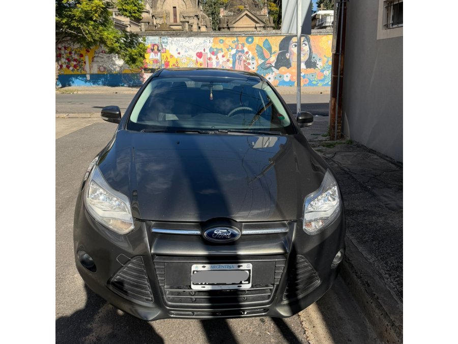 Ford Focus Sedan 1.6l 126.000km
