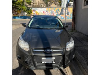 Ford Focus Sedan 1.6l 126.000km