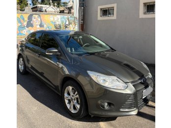 Ford Focus Sedan 1.6l 126.000km