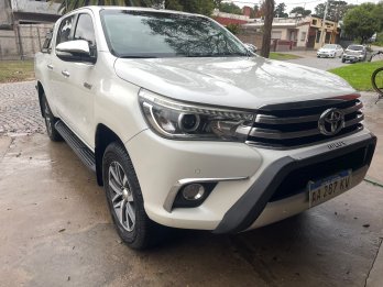 Hilux Srx 4*4 2016 250.000km. Vendo o permuto mayor-menor
