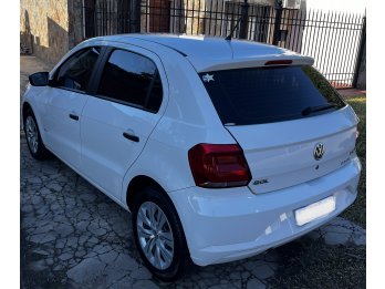 VENDO VOLKSWAGEN GOL TREND 1.6 MSI AUTOMATICO 2021