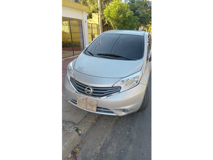 VENDO NISSAN NOTE