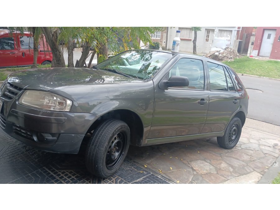 vendo auto por tema viaje, rebajado