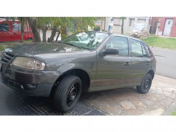 vendo auto por tema viaje, rebajado