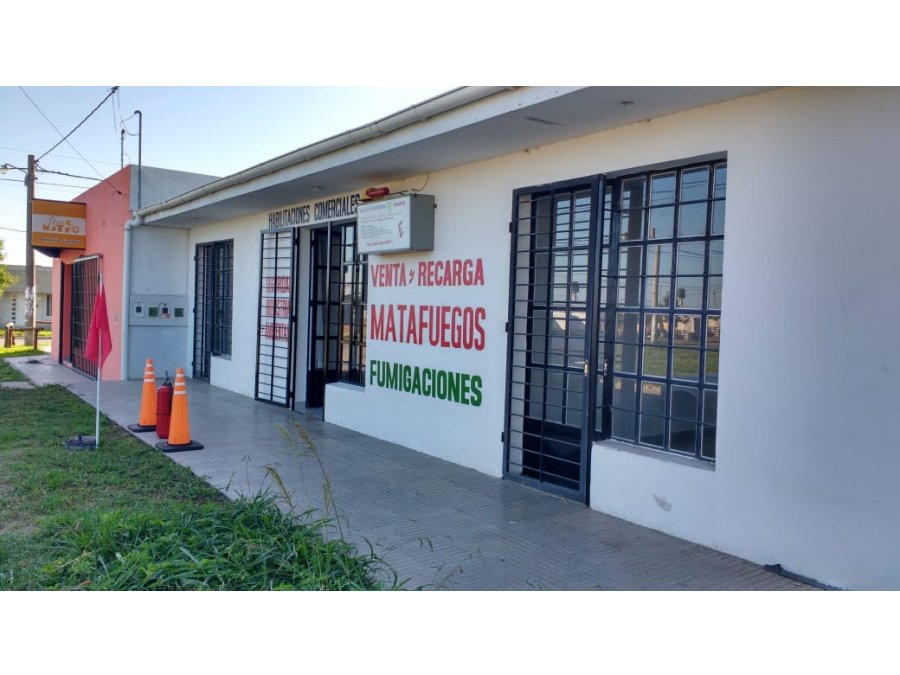 alquilo local en colonia avellaneda