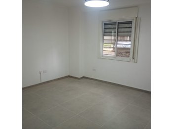 ALQUILO DEPTO 2 DORMITORIOS CON PATIO