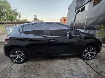 Peugeot 208 GT FRANCES 2016 Tope de Gama