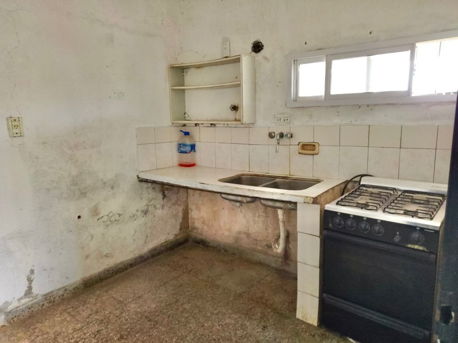 CASA REFACCIONAR CON GRAN TERRENO SAN BENITO