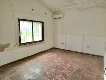 CASA REFACCIONAR CON GRAN TERRENO SAN BENITO