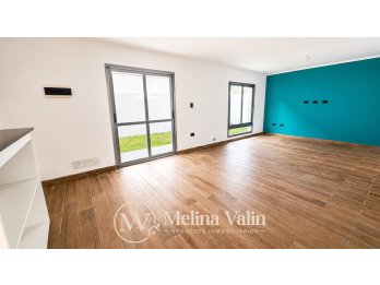 SE ALQUILA CASA PREMIUM EN ZONA SUR, 3 DORM, PATIO Y COCHERA