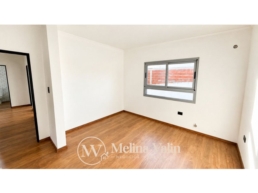 SE ALQUILA CASA PREMIUM EN ZONA SUR, 3 DORM, PATIO Y COCHERA