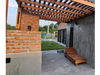 Vendo casaquinta Colonia Avellaneda