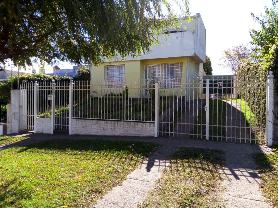 OPORTUNIDAD VENDO CASA CON DPTO ZONA UNICA