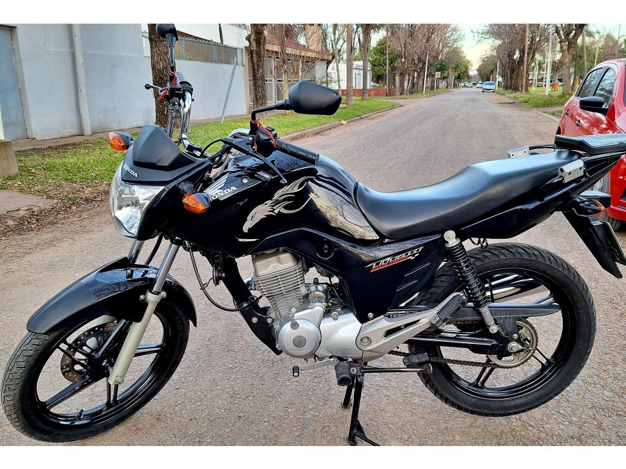 Vendo Honda New Titan 2018