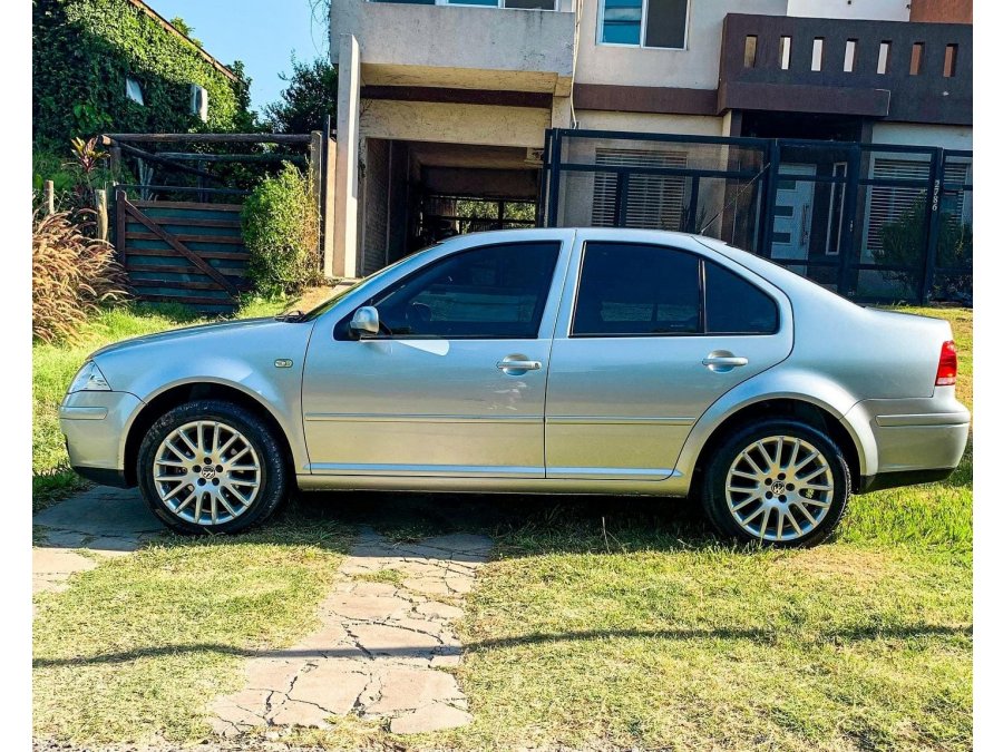 VENDO VW BORA 2.0