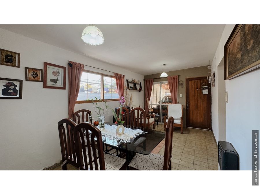 Venta Casa Gran Terreno Apta Credito a metros de AV Ramirez