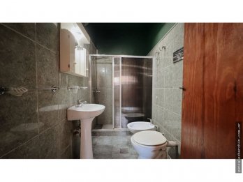 Venta Casa Gran Terreno Apta Credito a metros de AV Ramirez