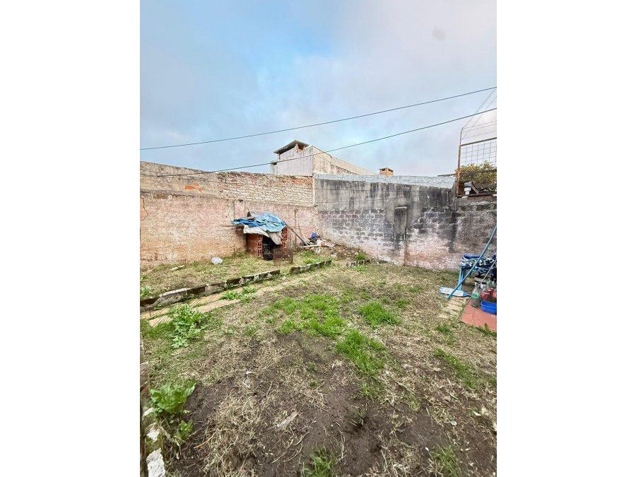 Cura Alvarez casi Maipú – Casa a reciclar en Venta
