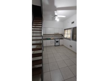 Alquila Dpto Interno calle Ferre