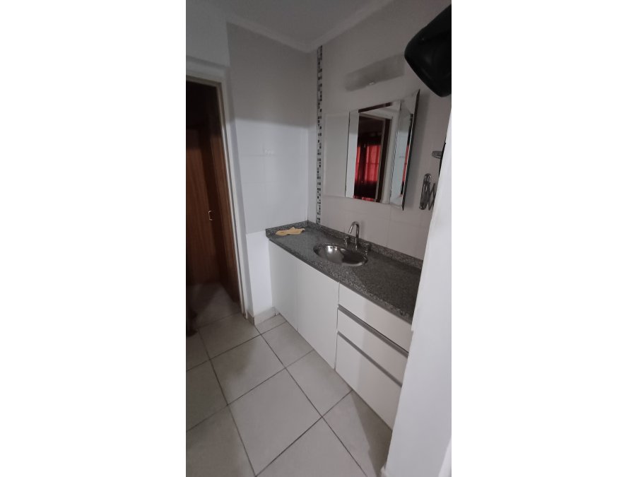 Alquila Dpto Interno calle Ferre