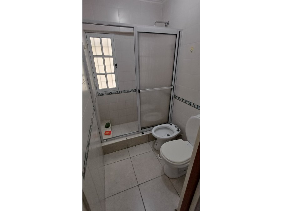 Alquila Dpto Interno calle Ferre