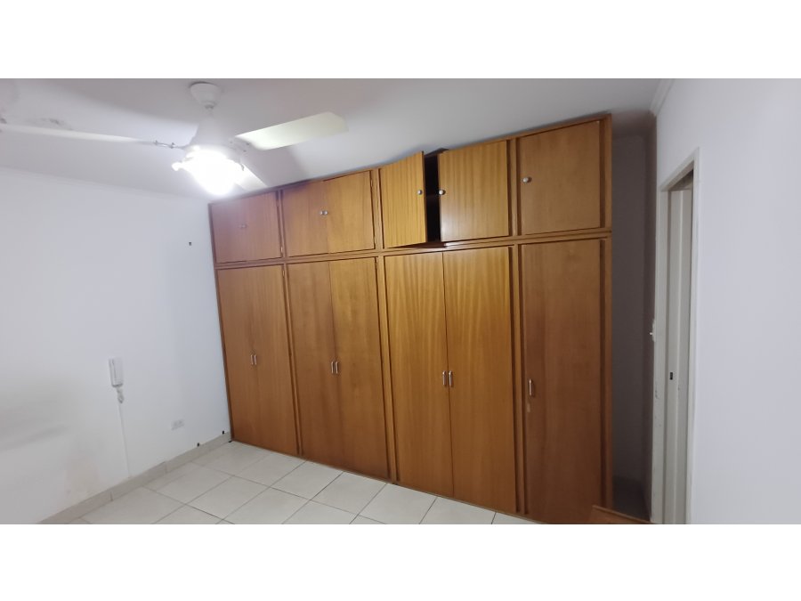 Alquila Dpto Interno calle Ferre