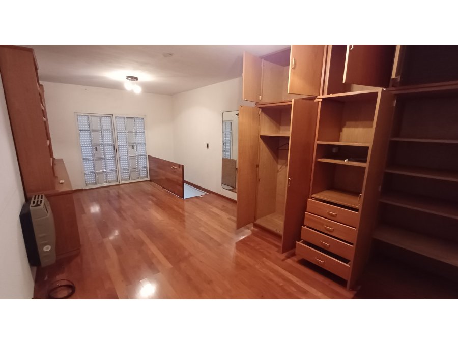 Alquila Dpto Interno calle Ferre
