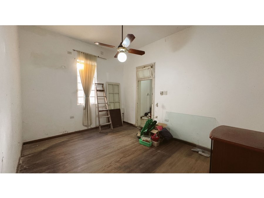 Venta Casa 2 dormis con cochera calle Alem a Reciclar