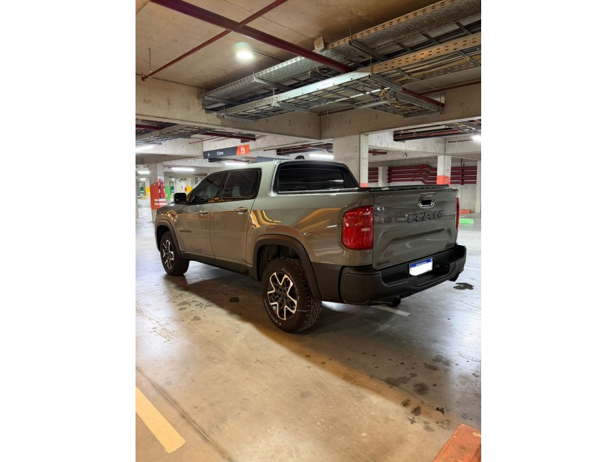 VENDO RAMPAGE REBEL CON 24 MIL KM