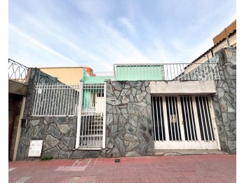Venta Casa Italia Apta credito 3 dormitorios cochera y patio