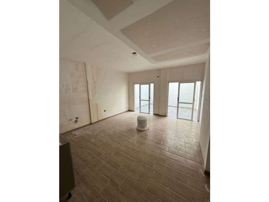 SE VENDE DEPARTAMENRO EN PLANTA BAJA ZONA CENTRO