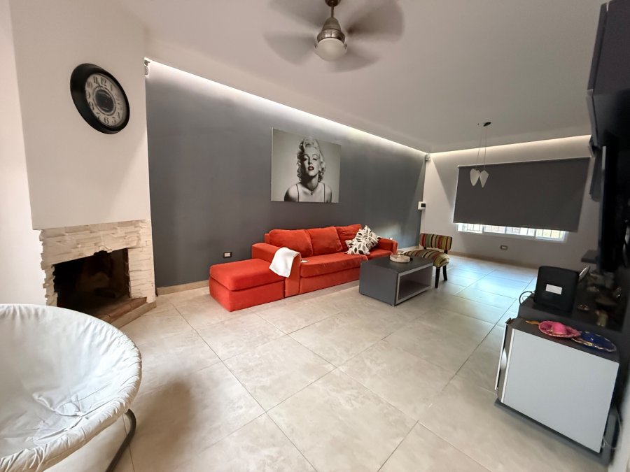 Venta casa 4 dormirtorios zona almafuerte c/cochera Apta cre