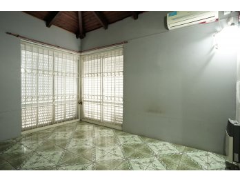 Venta Casa 3 dormitorios zona escuela Don bosco Apta credito