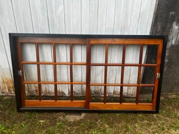 Ventana corrediza de madera