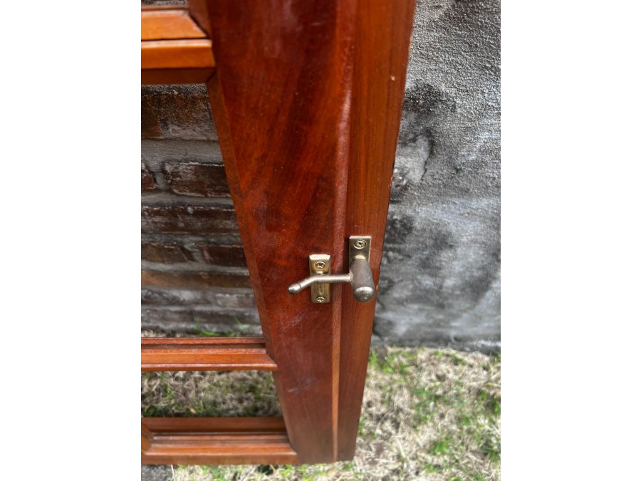 Ventana de madera