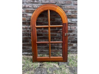 Ventana de madera