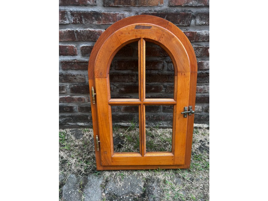 Vendo ventana de madera
