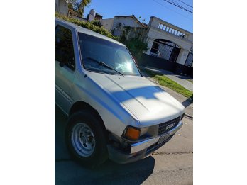 ISUZU DOBLE CABINA 4X2 - 2.5 L - MOD 94