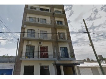 ALQUILER. Depto. 1 dorm. PB Patio! San Luis al 700