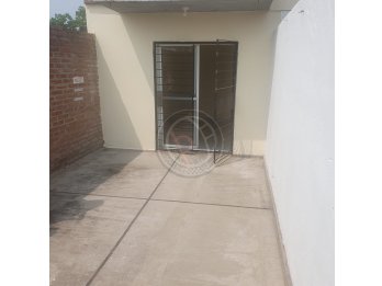 ALQUILER. Depto. 1 dorm. PB Patio! San Luis al 700