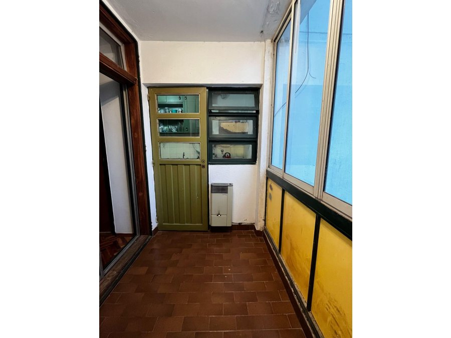 Alquilo Monoambiente centrico semiamoblado